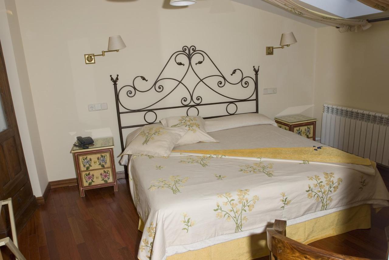 La Posada Del Tietar Санта-Мария-дель-Тьетар Экстерьер фото