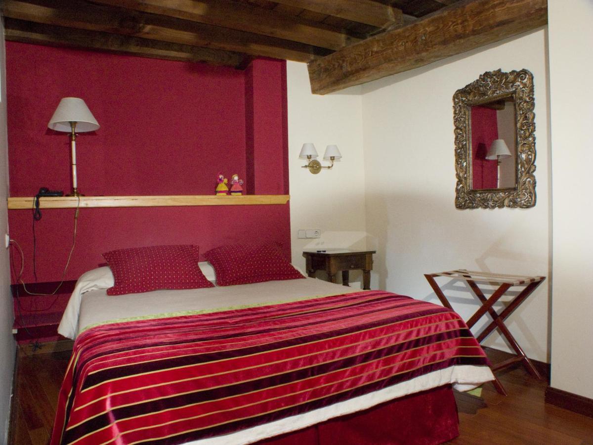 La Posada Del Tietar Санта-Мария-дель-Тьетар Экстерьер фото