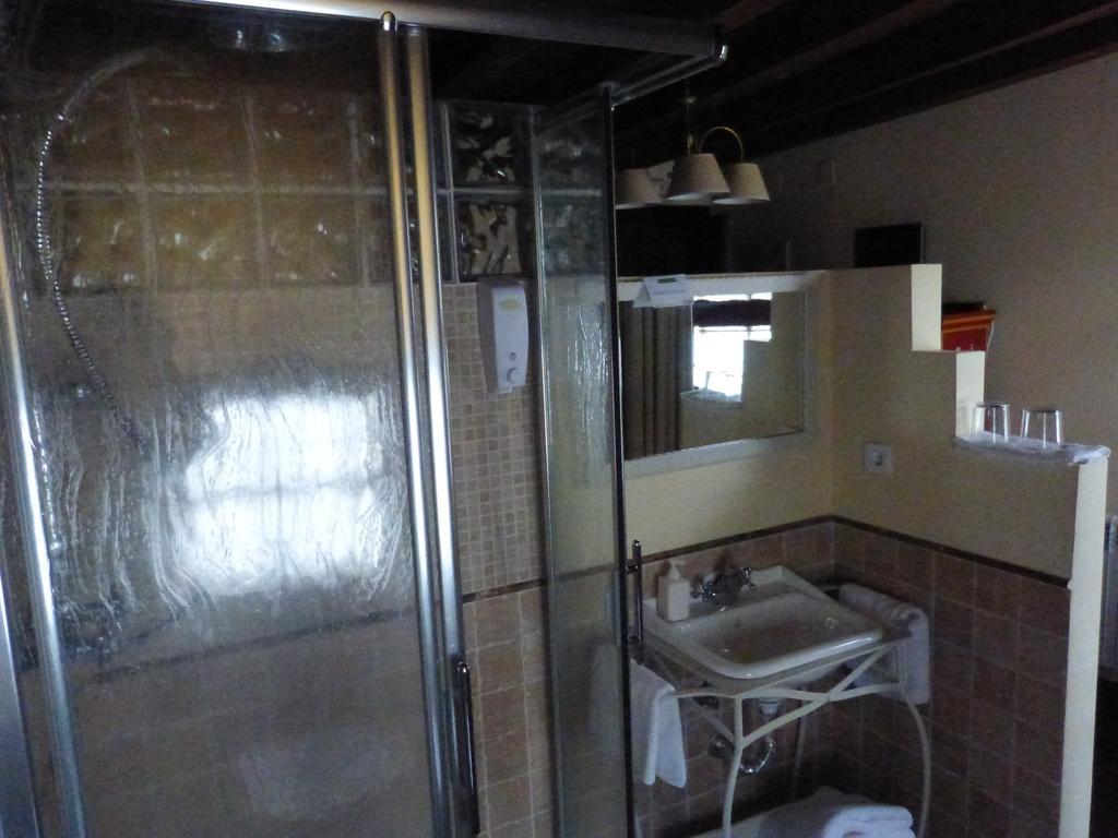 La Posada Del Tietar Санта-Мария-дель-Тьетар Экстерьер фото